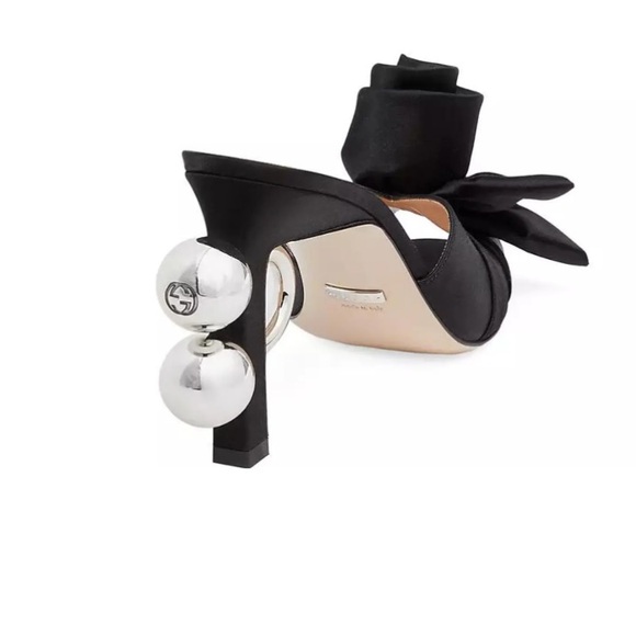 GUCCI Shawana Satin Flower Mules - Picture 3 of 8